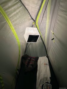 テントの中